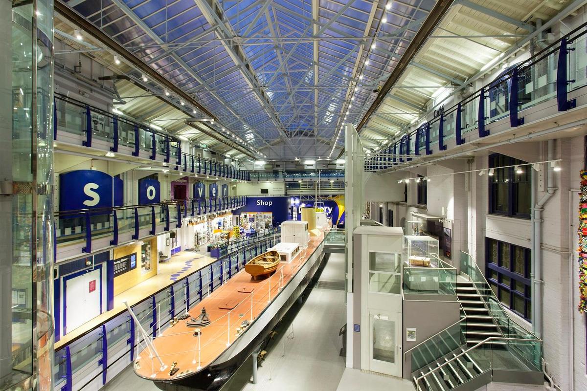 https://mdw-travel-data-us-east-1.s3.amazonaws.com/img/country/United-Kingdom/The-Discovery-Museum/img_00.jpg