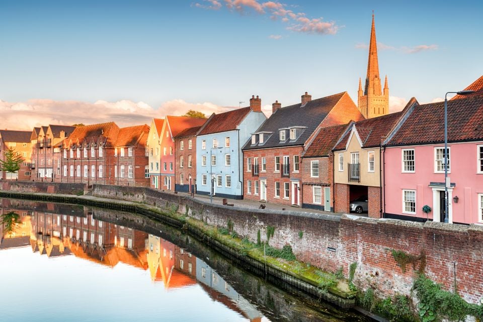 https://mdw-travel-data-us-east-1.s3.amazonaws.com/img/country/United-Kingdom/The-Norfolk-Broads/img_01.jpg