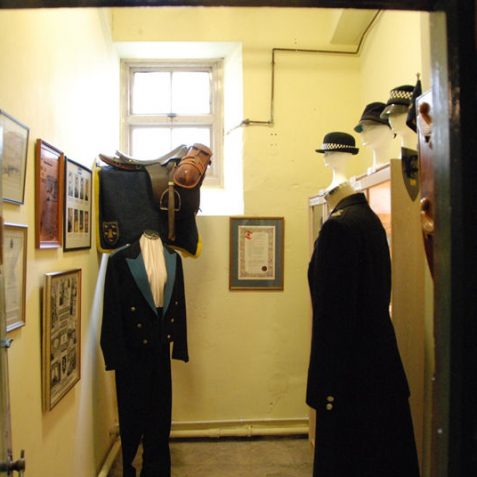https://mdw-travel-data-us-east-1.s3.amazonaws.com/img/country/United-Kingdom/The-Old-Police-Cells-Museum/img_00.jpg