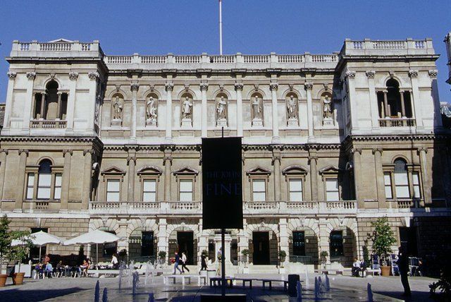 https://mdw-travel-data-us-east-1.s3.amazonaws.com/img/country/United-Kingdom/The-Royal-Academy-of-Arts/img_01.jpg