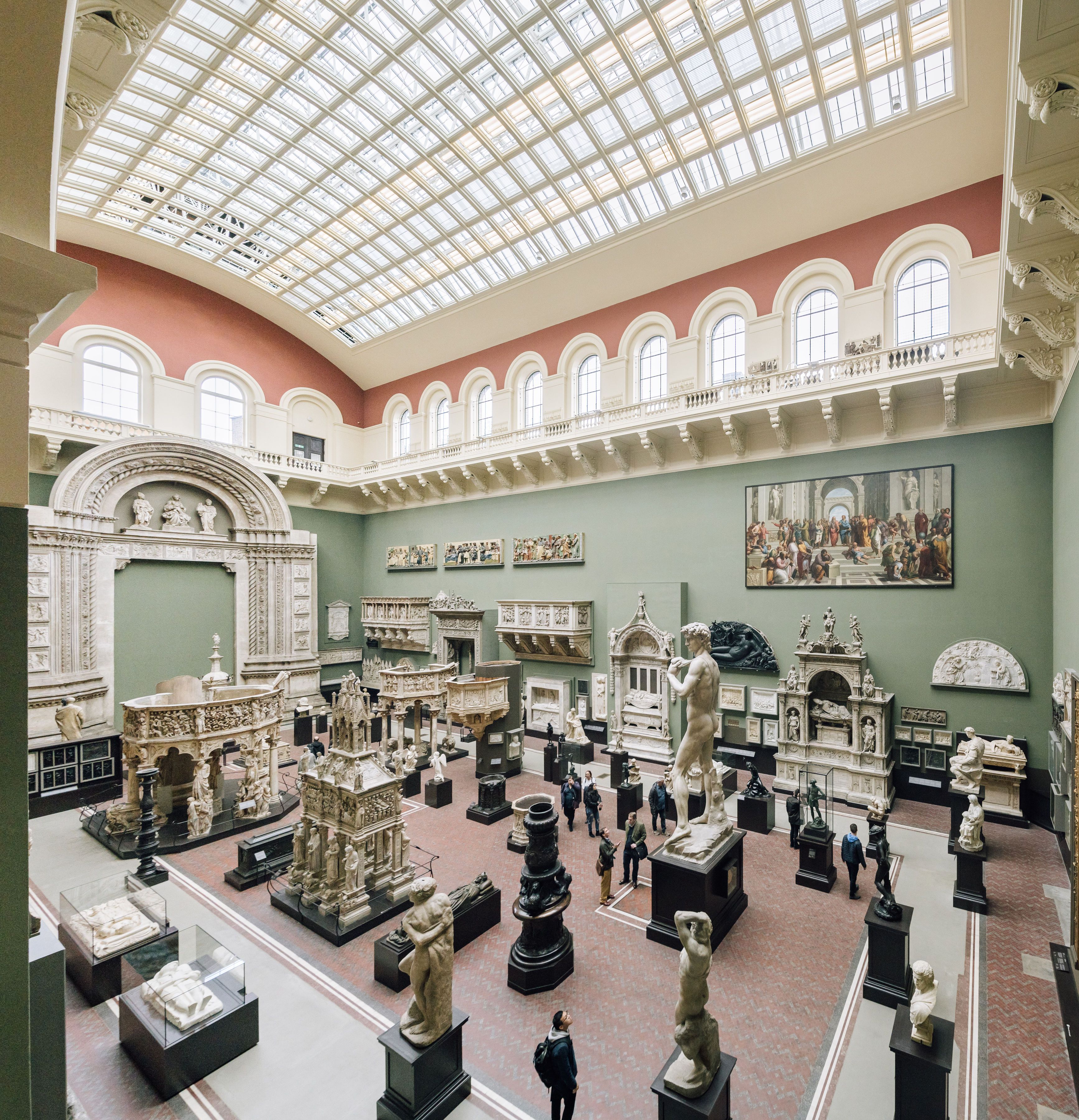 https://mdw-travel-data-us-east-1.s3.amazonaws.com/img/country/United-Kingdom/The-Victoria-and-Albert-Museum/img_02.jpg