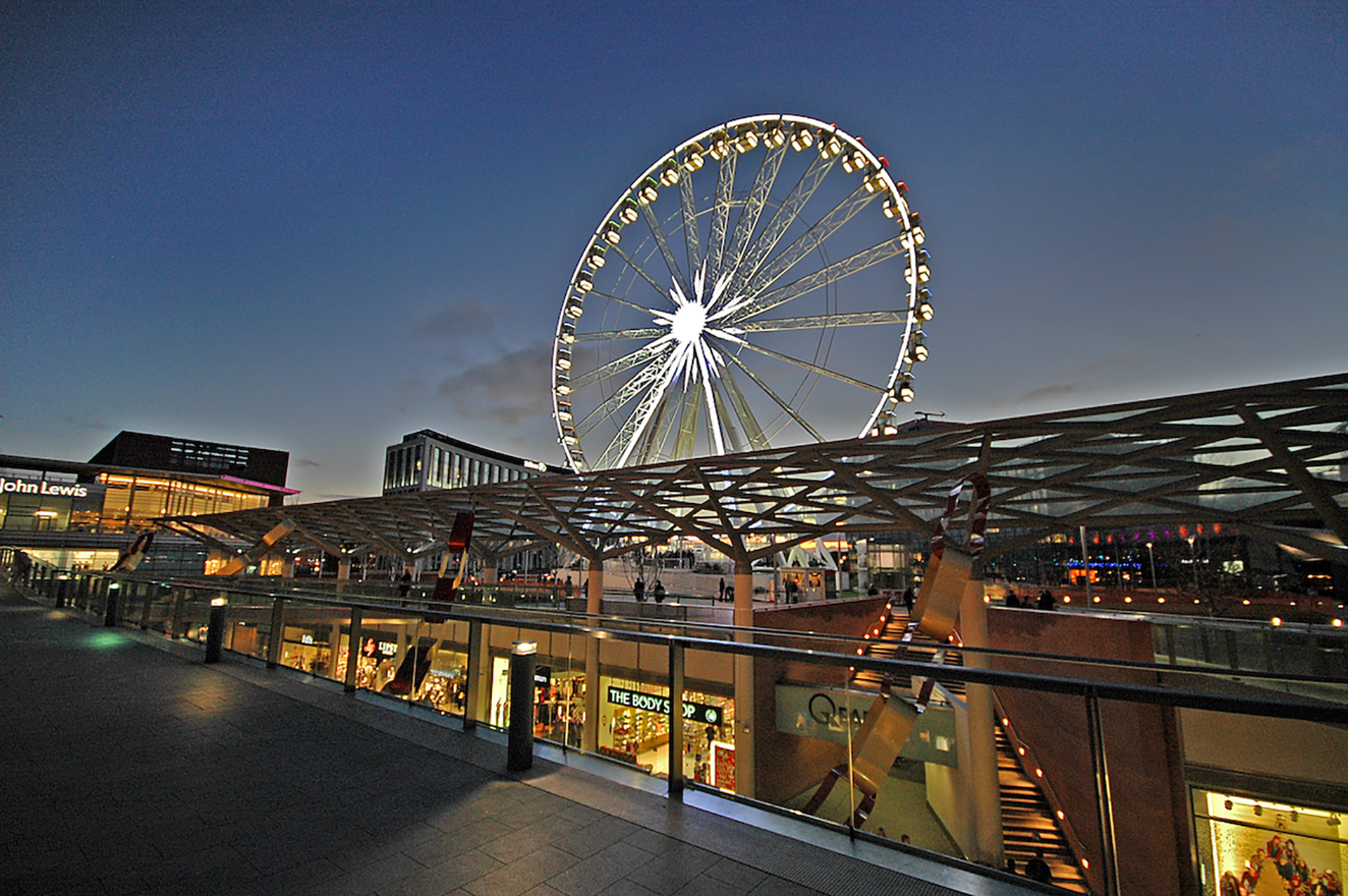 https://mdw-travel-data-us-east-1.s3.amazonaws.com/img/country/United-Kingdom/The-Wheel-of-Liverpool/img_02.jpg