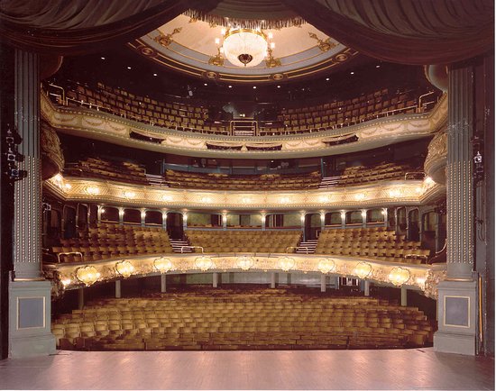 https://mdw-travel-data-us-east-1.s3.amazonaws.com/img/country/United-Kingdom/Theatre-Royal-and-Royal-Concert-Hall/img_02.jpg