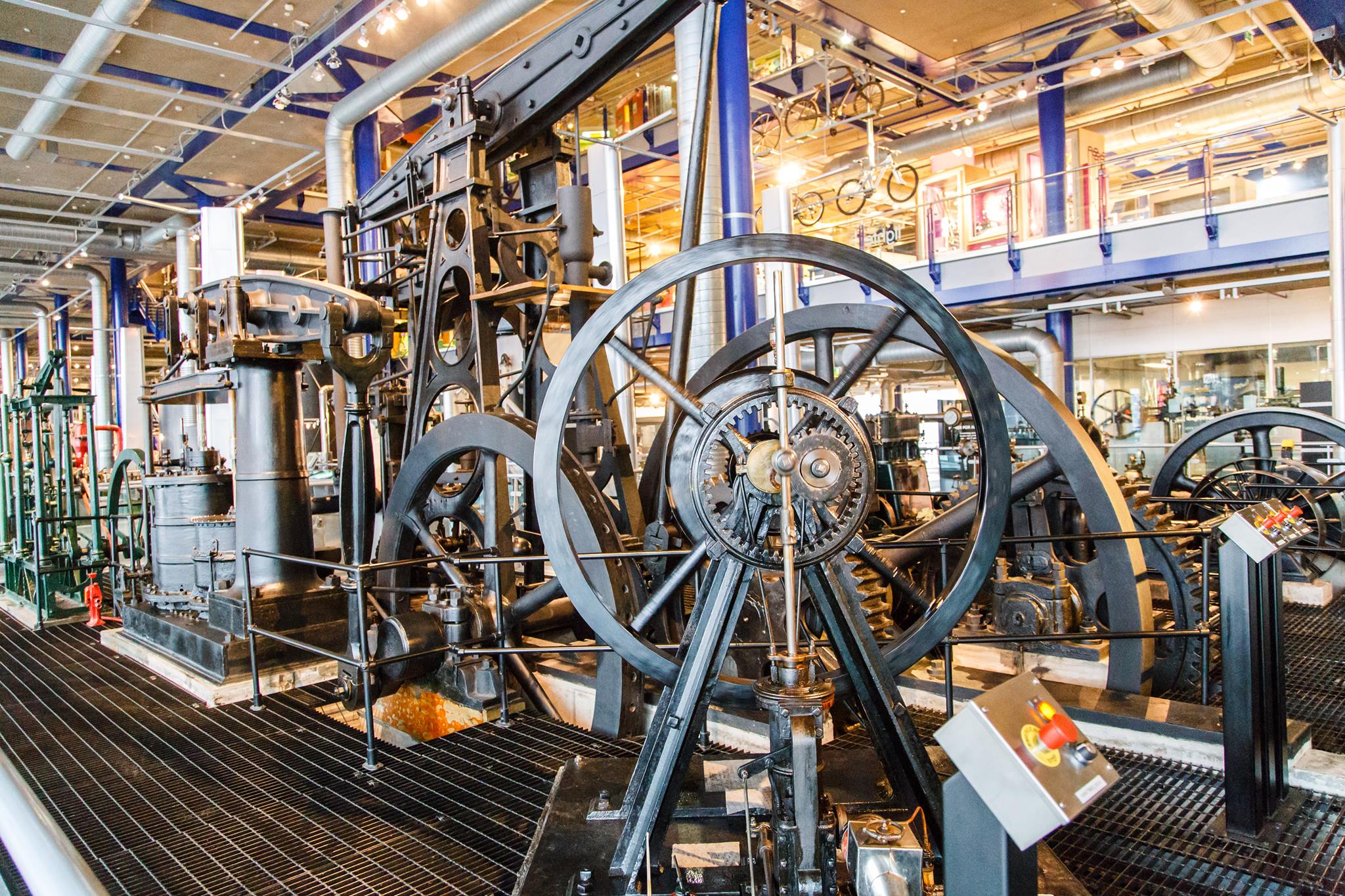https://mdw-travel-data-us-east-1.s3.amazonaws.com/img/country/United-Kingdom/Thinktank-Birmingham-Science-Museum/img_01.jpg