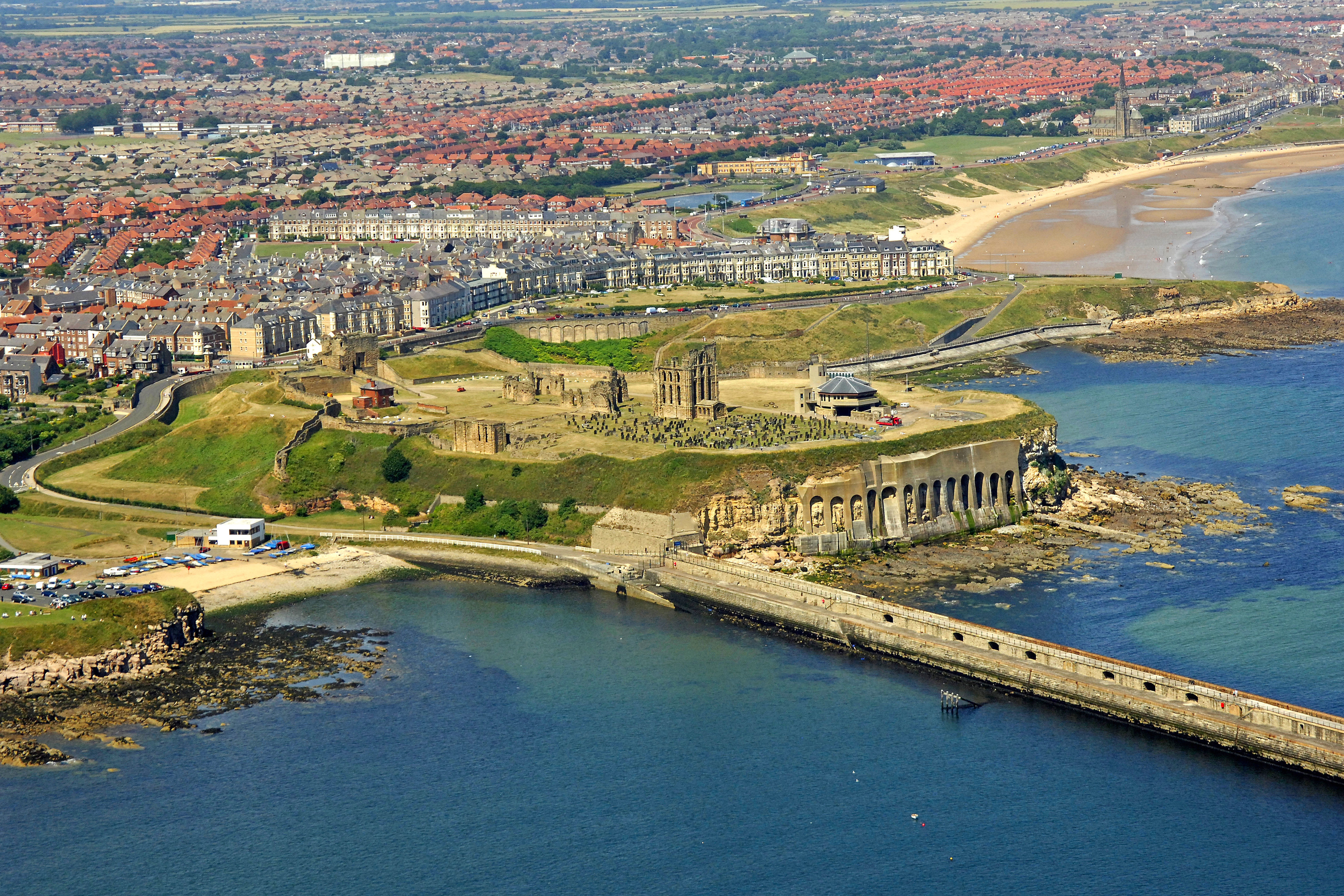 https://mdw-travel-data-us-east-1.s3.amazonaws.com/img/country/United-Kingdom/Tynemouth-Market/img_01.jpg