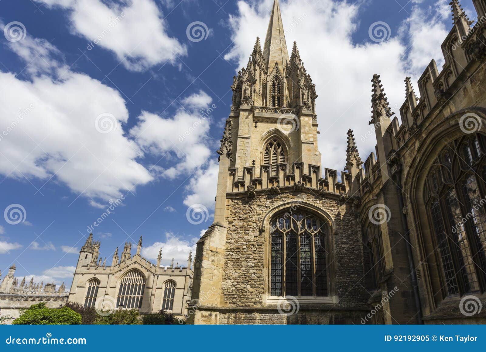 https://mdw-travel-data-us-east-1.s3.amazonaws.com/img/country/United-Kingdom/University-Church-of-St-Mary-the-Virgin/img_03.jpg