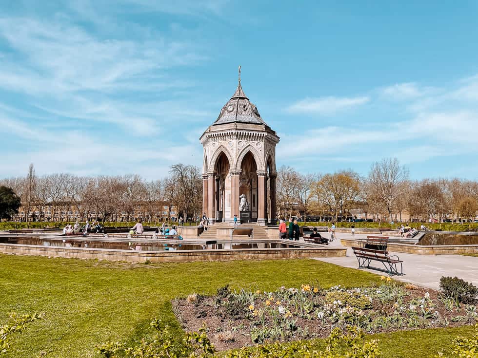 https://mdw-travel-data-us-east-1.s3.amazonaws.com/img/country/United-Kingdom/Victoria-Park/img_00.jpg