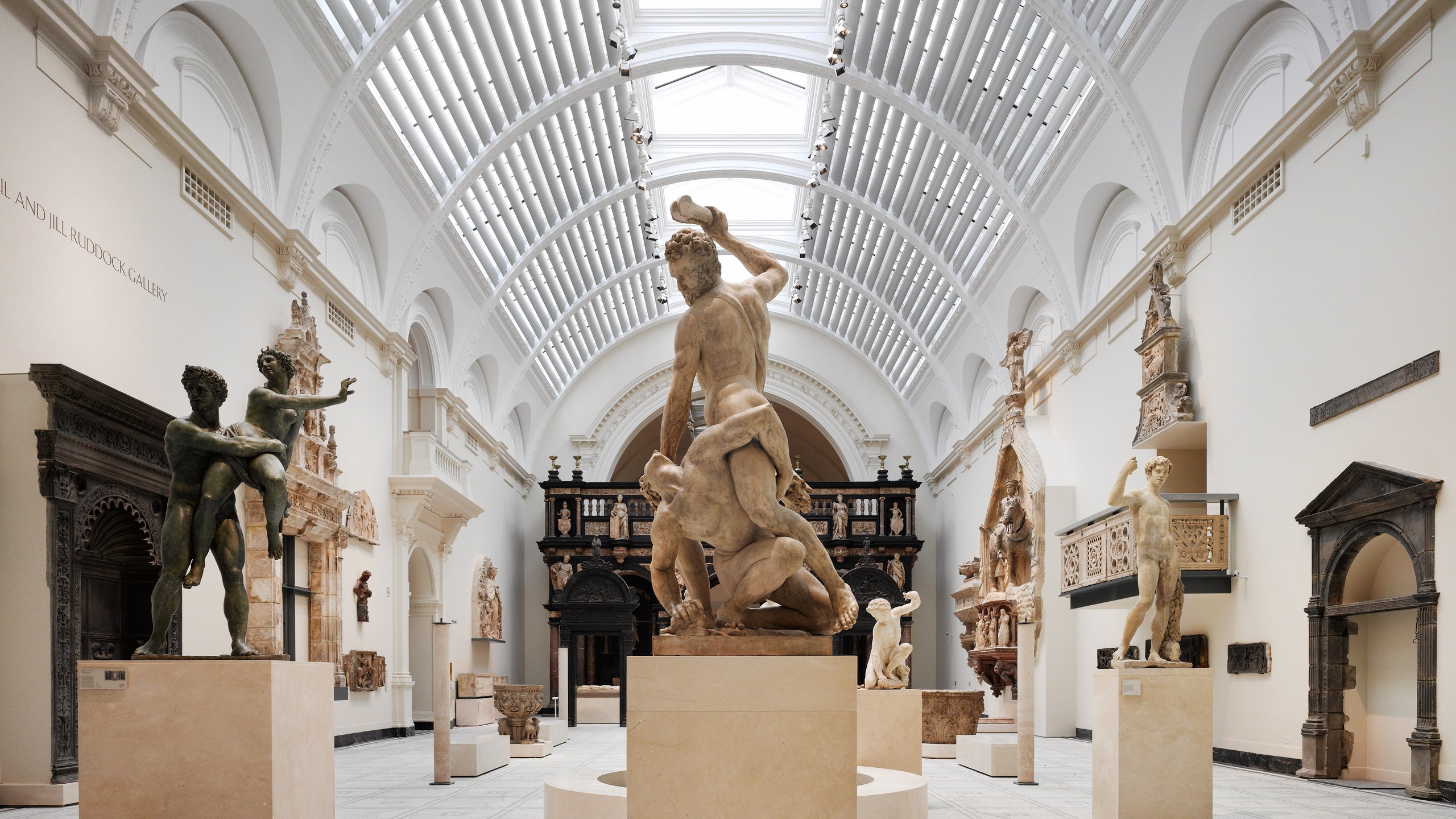 https://mdw-travel-data-us-east-1.s3.amazonaws.com/img/country/United-Kingdom/Victoria-and-Albert-Museum/img_02.jpg