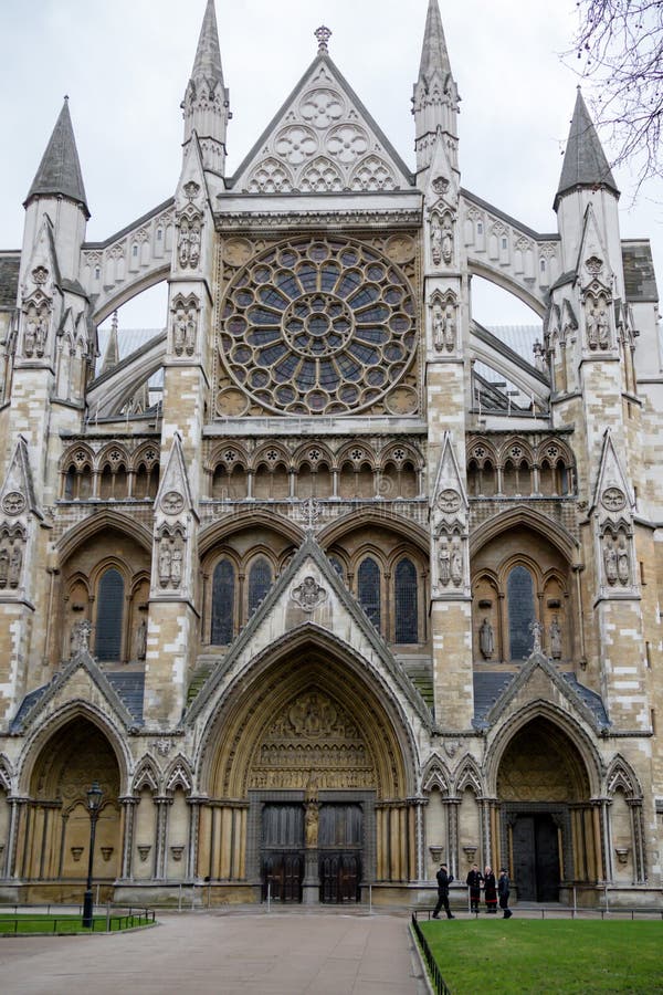 https://mdw-travel-data-us-east-1.s3.amazonaws.com/img/country/United-Kingdom/Westminster-Abbey/img_02.jpg