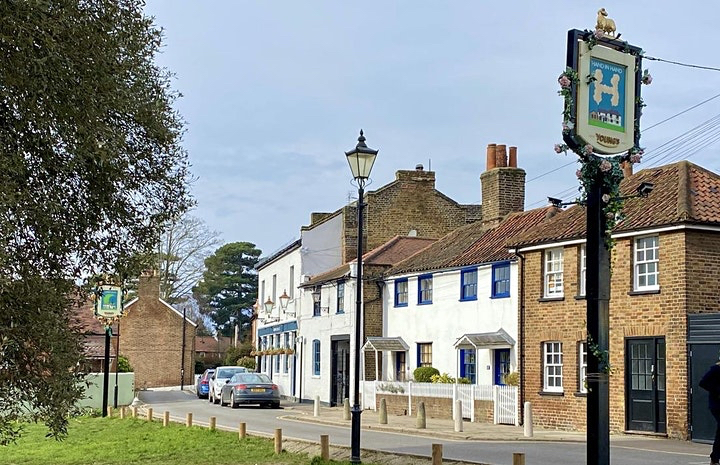 https://mdw-travel-data-us-east-1.s3.amazonaws.com/img/country/United-Kingdom/Wimbledon-Common/img_00.jpg