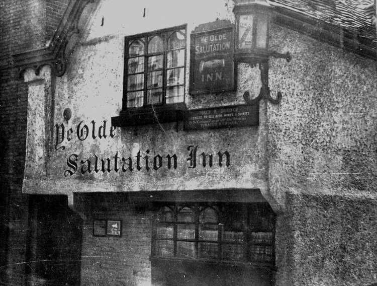 https://mdw-travel-data-us-east-1.s3.amazonaws.com/img/country/United-Kingdom/Ye-Olde-Salutation-Inn/img_03.jpg