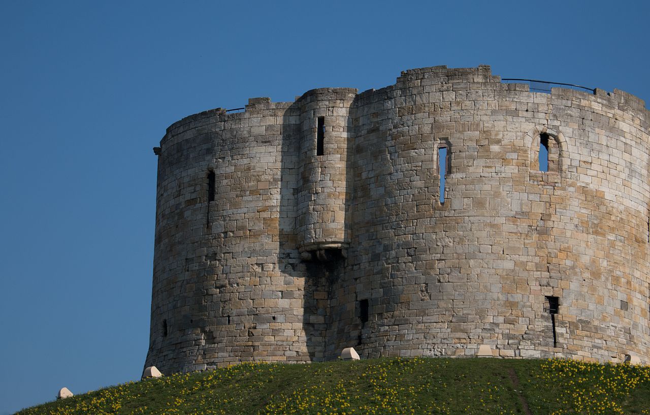 https://mdw-travel-data-us-east-1.s3.amazonaws.com/img/country/United-Kingdom/York-Castle/img_02.jpg