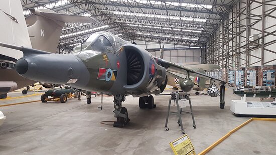 https://mdw-travel-data-us-east-1.s3.amazonaws.com/img/country/United-Kingdom/Yorkshire-Air-Museum/img_03.jpg