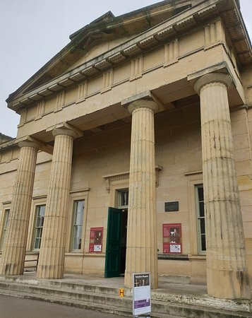 https://mdw-travel-data-us-east-1.s3.amazonaws.com/img/country/United-Kingdom/Yorkshire-Museum/img_03.jpg