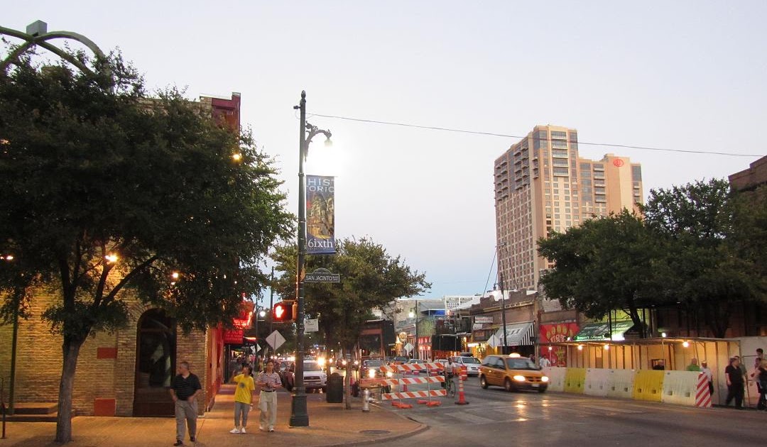 https://mdw-travel-data-us-east-1.s3.amazonaws.com/img/country/United-States/6th-Street/img_00.jpg