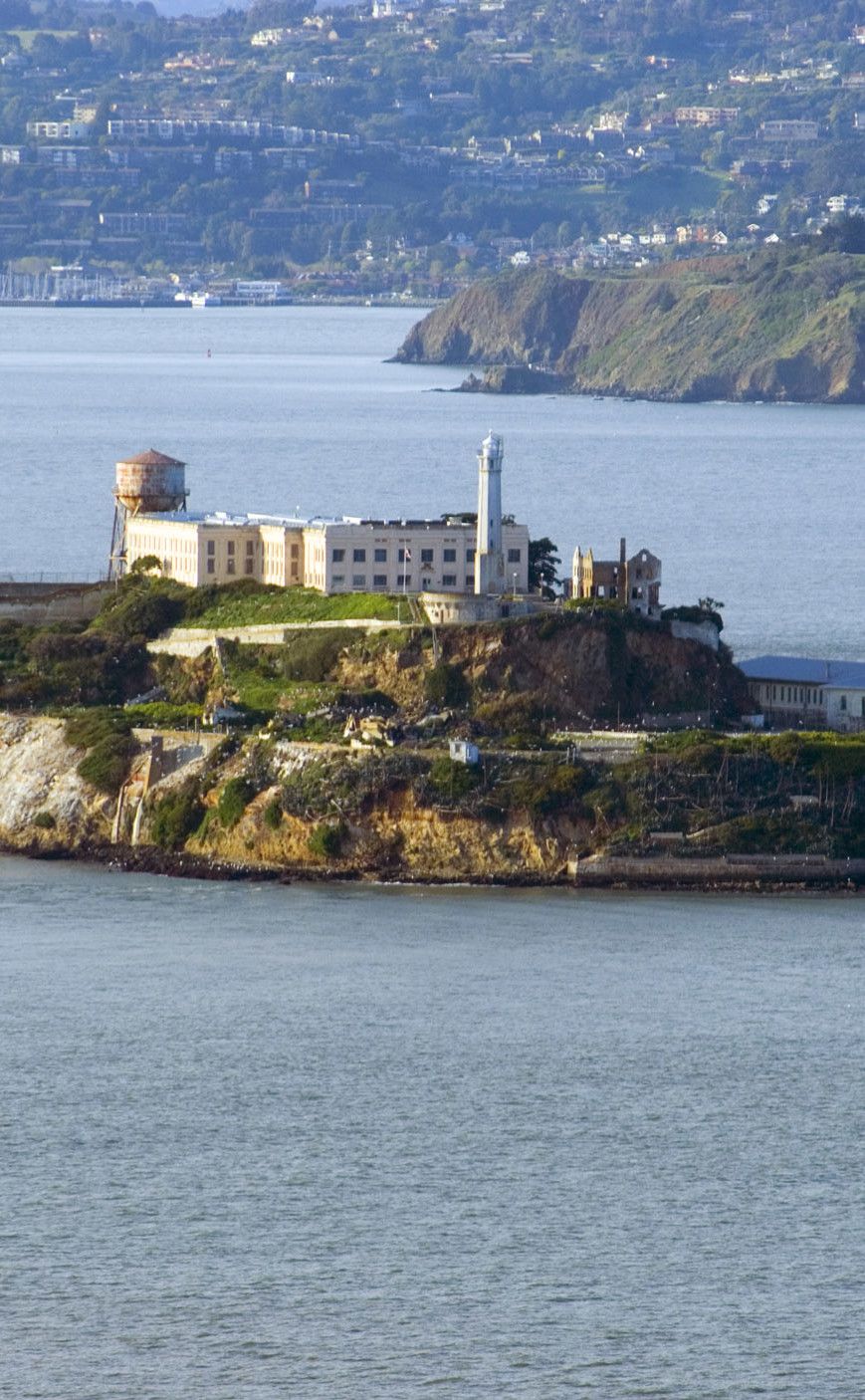 https://mdw-travel-data-us-east-1.s3.amazonaws.com/img/country/United-States/Alcatraz-Island/img_00.jpg