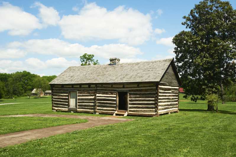 https://mdw-travel-data-us-east-1.s3.amazonaws.com/img/country/United-States/Andrew-Jacksons-Hermitage/img_00.jpg