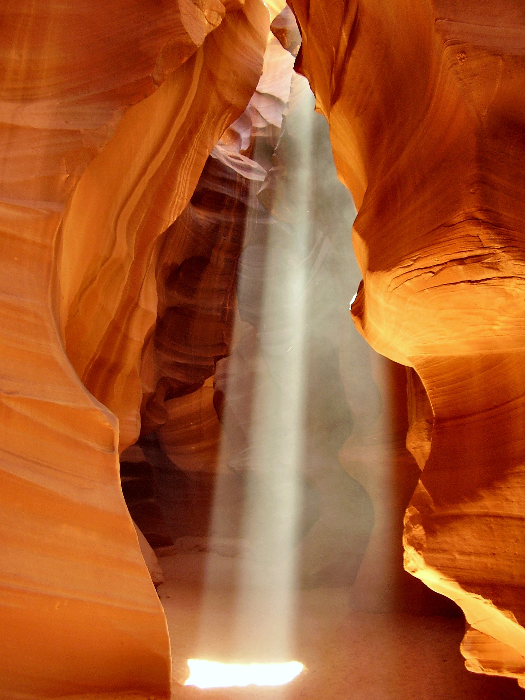 https://mdw-travel-data-us-east-1.s3.amazonaws.com/img/country/United-States/Antelope-Canyon/img_00.jpg