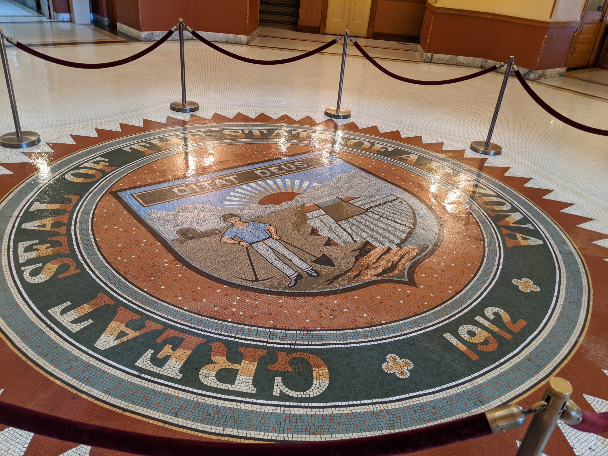 https://mdw-travel-data-us-east-1.s3.amazonaws.com/img/country/United-States/Arizona-Capitol-Museum/img_04.jpg