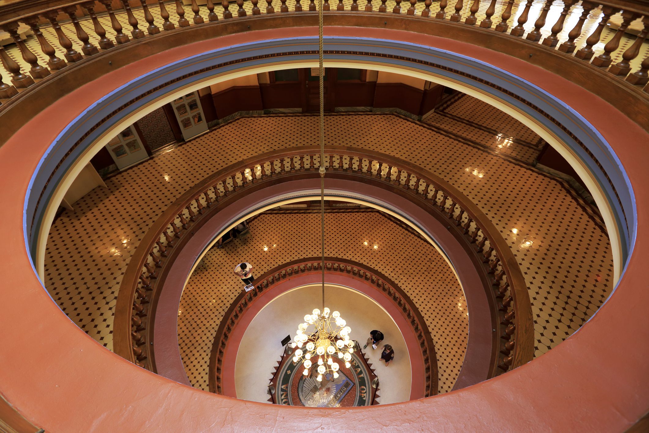 https://mdw-travel-data-us-east-1.s3.amazonaws.com/img/country/United-States/Arizona-Capitol-Museum/img_05.jpg