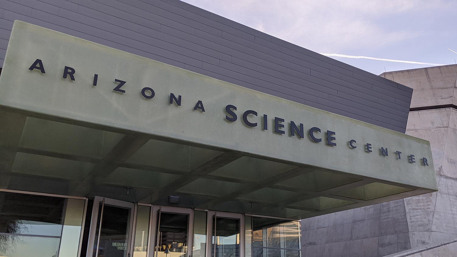 https://mdw-travel-data-us-east-1.s3.amazonaws.com/img/country/United-States/Arizona-Science-Center/img_01.jpg