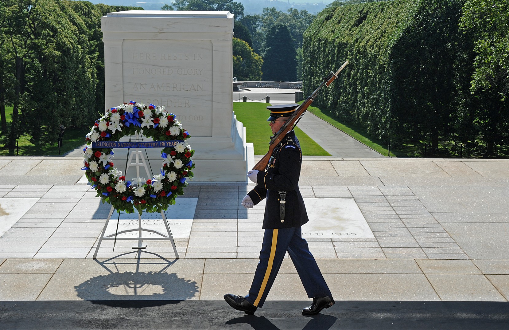 https://mdw-travel-data-us-east-1.s3.amazonaws.com/img/country/United-States/Arlington-National-Cemetery/img_03.jpg
