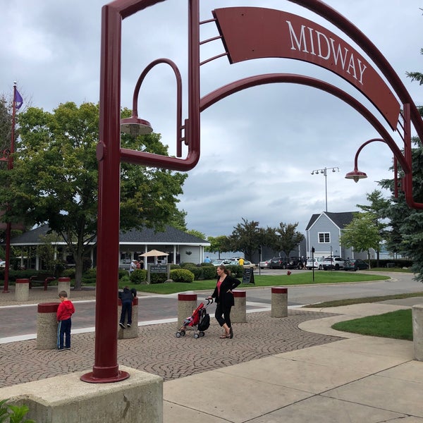 https://mdw-travel-data-us-east-1.s3.amazonaws.com/img/country/United-States/Bayfront-Park/img_02.jpg