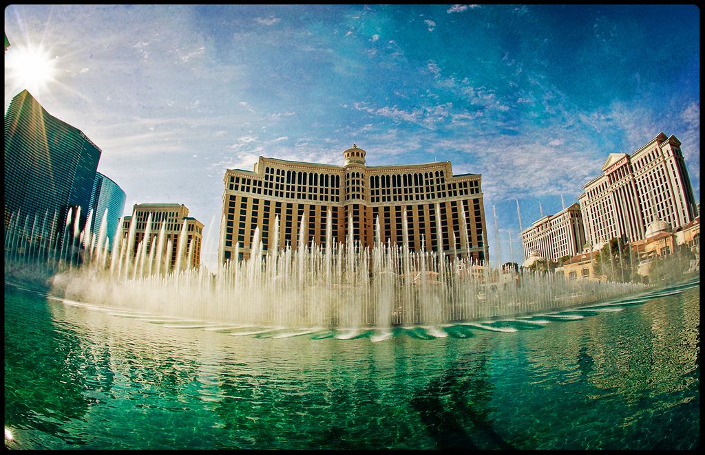 https://mdw-travel-data-us-east-1.s3.amazonaws.com/img/country/United-States/Bellagio-Fountains/img_00.jpg
