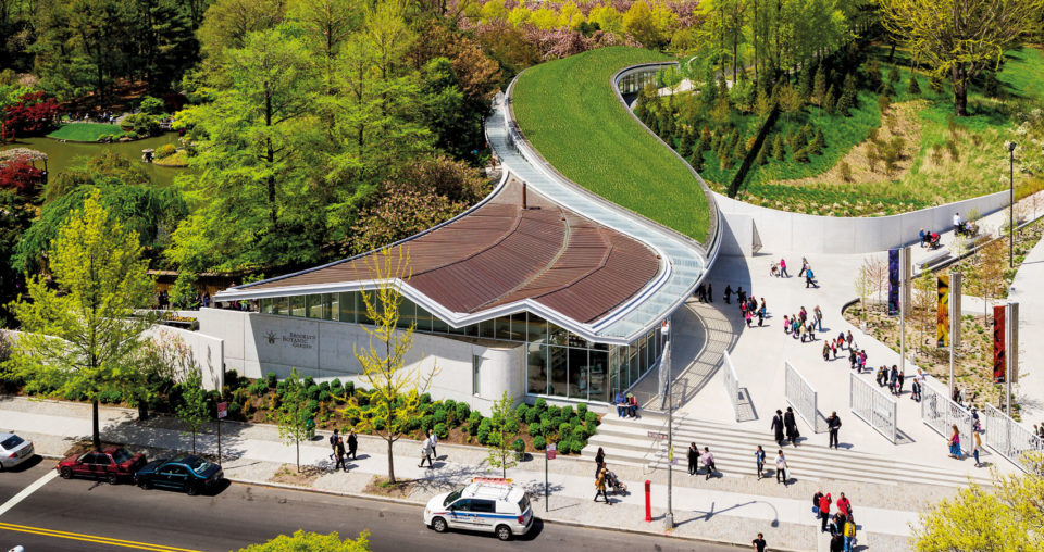 https://mdw-travel-data-us-east-1.s3.amazonaws.com/img/country/United-States/Brooklyn-Botanic-Garden/img_01.jpg