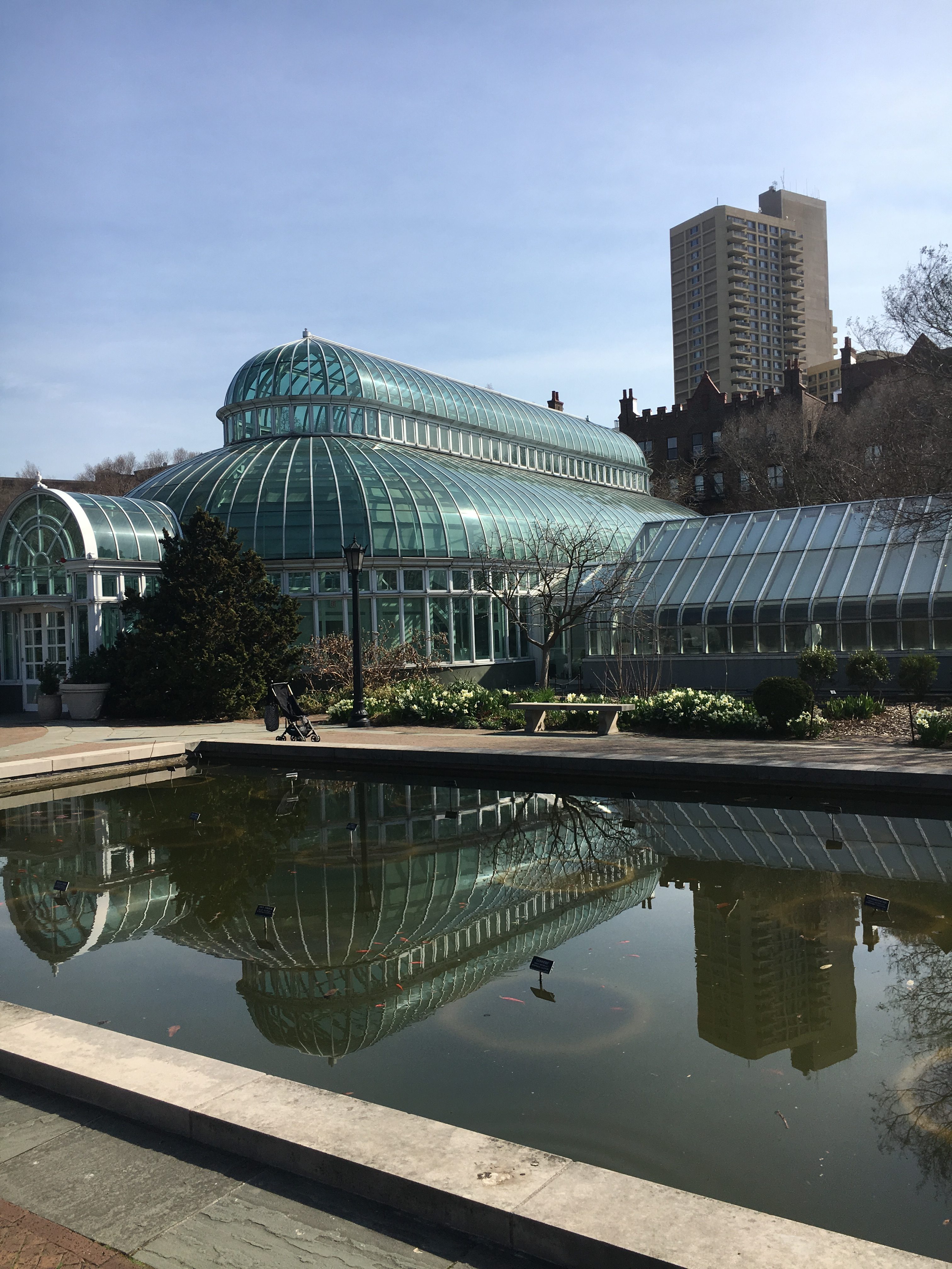 https://mdw-travel-data-us-east-1.s3.amazonaws.com/img/country/United-States/Brooklyn-Botanic-Garden/img_04.jpg