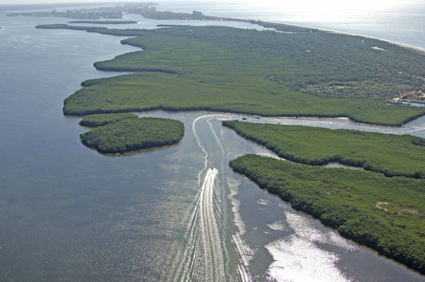 https://mdw-travel-data-us-east-1.s3.amazonaws.com/img/country/United-States/Caladesi-Island-State-Park/img_02.jpg