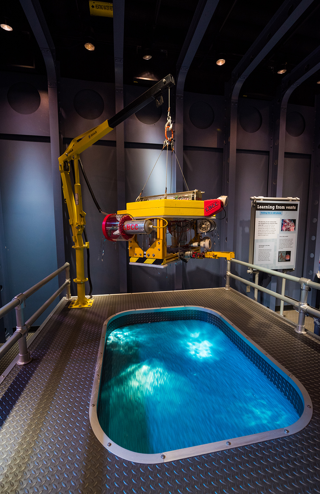 https://mdw-travel-data-us-east-1.s3.amazonaws.com/img/country/United-States/California-Science-Center/img_03.jpg