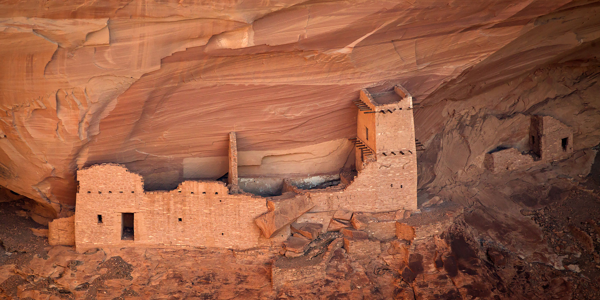 https://mdw-travel-data-us-east-1.s3.amazonaws.com/img/country/United-States/Canyon-de-Chelly-National-Monument/img_01.jpg