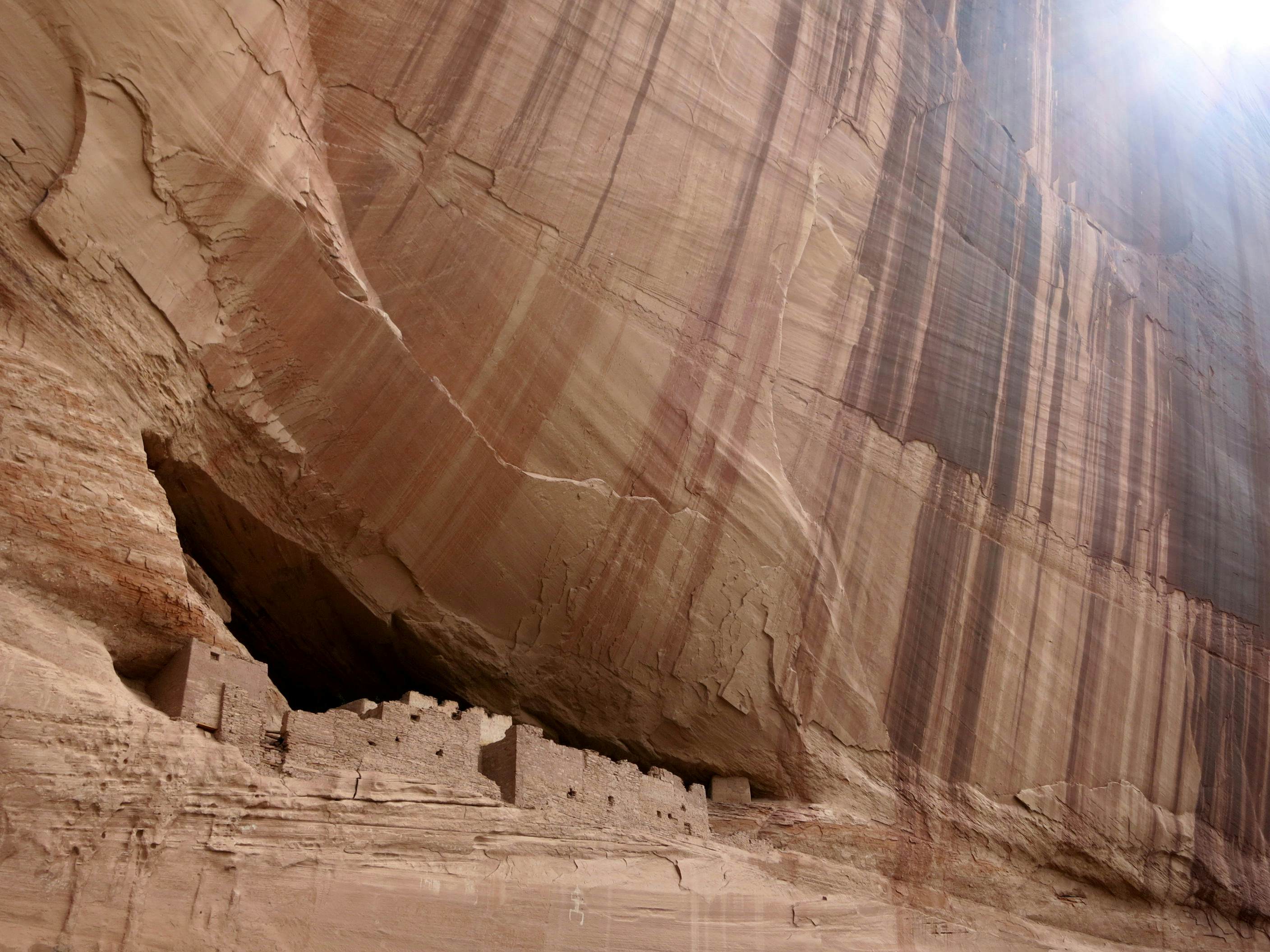 https://mdw-travel-data-us-east-1.s3.amazonaws.com/img/country/United-States/Canyon-de-Chelly-National-Monument/img_03.jpg