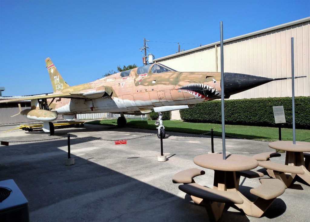 https://mdw-travel-data-us-east-1.s3.amazonaws.com/img/country/United-States/Cavanaugh-Flight-Museum/img_02.jpg