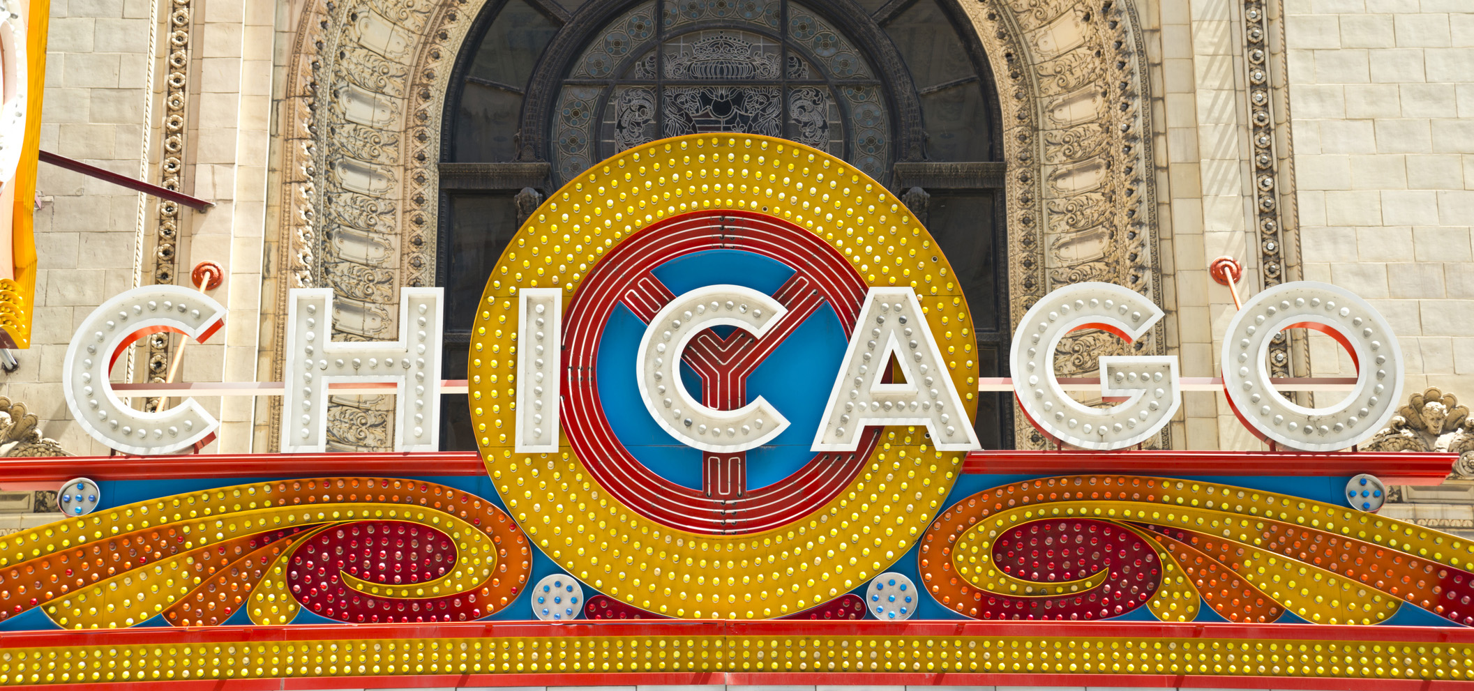 https://mdw-travel-data-us-east-1.s3.amazonaws.com/img/country/United-States/Chicago-Theatre/img_04.jpg