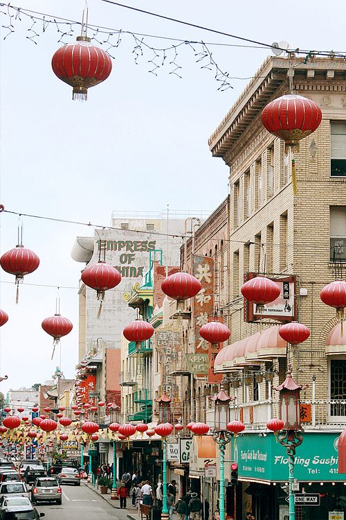 https://mdw-travel-data-us-east-1.s3.amazonaws.com/img/country/United-States/Chinatown/img_05.jpg