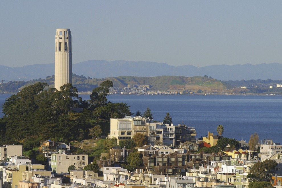 https://mdw-travel-data-us-east-1.s3.amazonaws.com/img/country/United-States/Coit-Tower/img_04.jpg