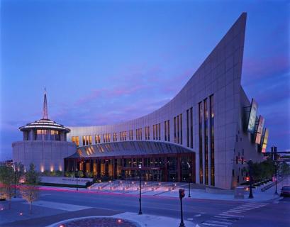 https://mdw-travel-data-us-east-1.s3.amazonaws.com/img/country/United-States/Country-Music-Hall-of-Fame-and-Museum/img_00.jpg