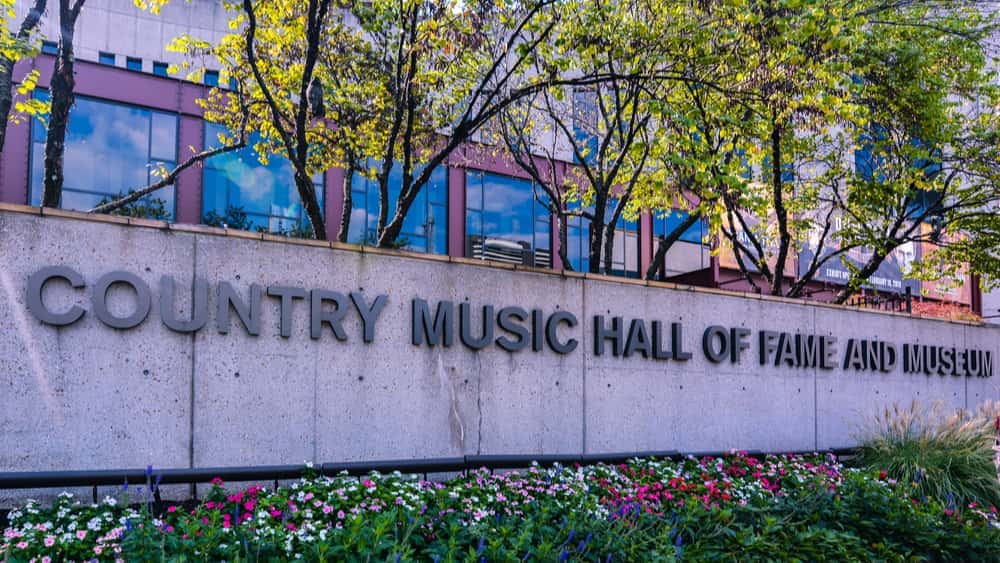 https://mdw-travel-data-us-east-1.s3.amazonaws.com/img/country/United-States/Country-Music-Hall-of-Fame-and-Museum/img_03.jpg