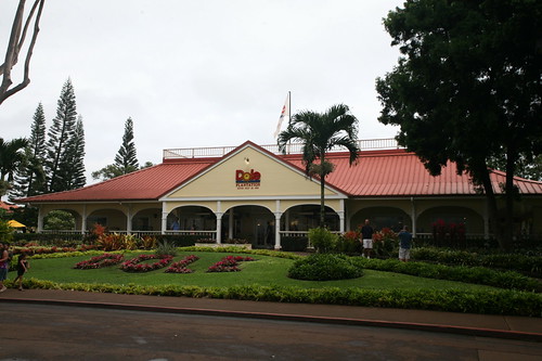 https://mdw-travel-data-us-east-1.s3.amazonaws.com/img/country/United-States/Dole-Plantation/img_01.jpg
