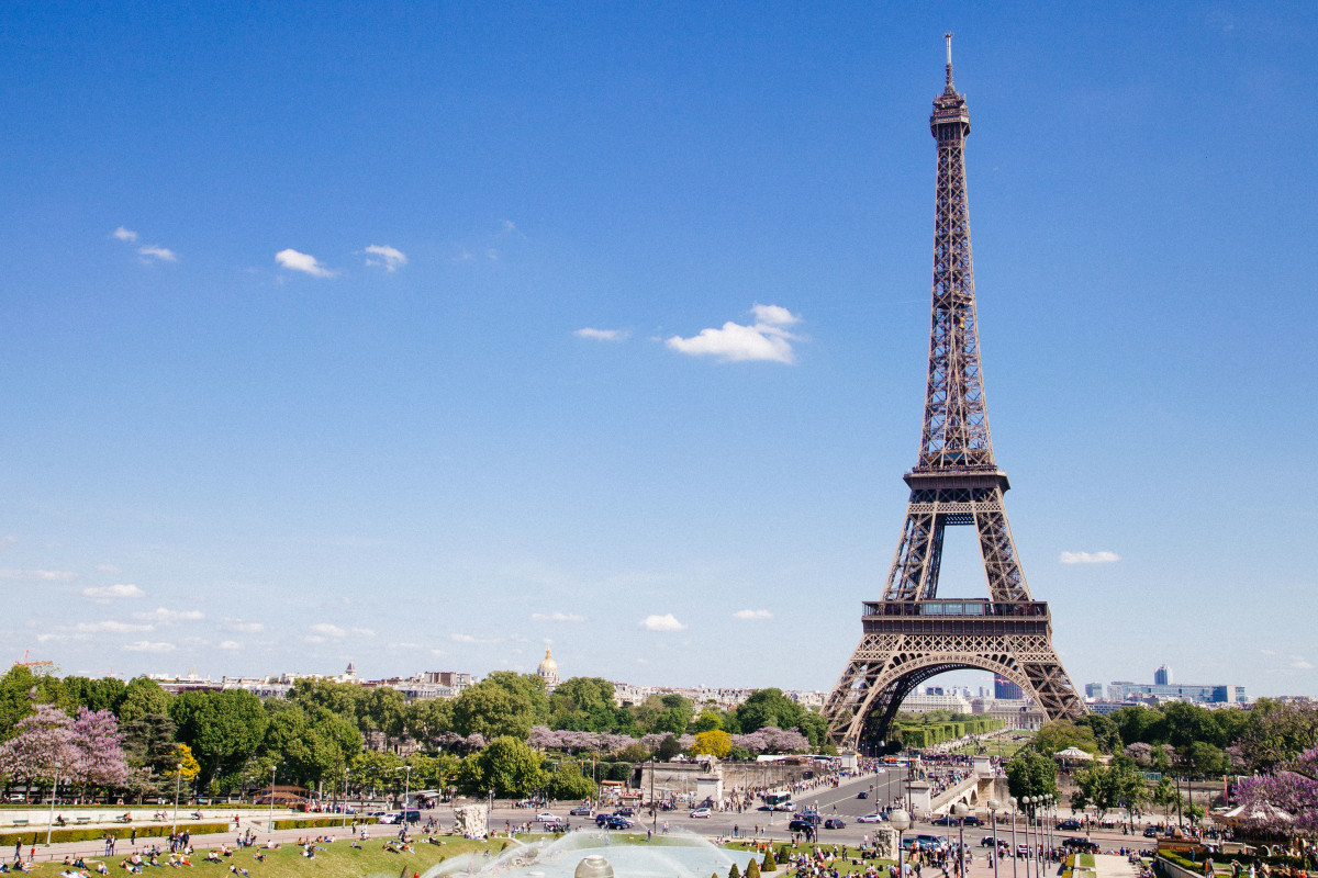 https://mdw-travel-data-us-east-1.s3.amazonaws.com/img/country/United-States/Eiffel-Tower-Experience/img_03.jpg