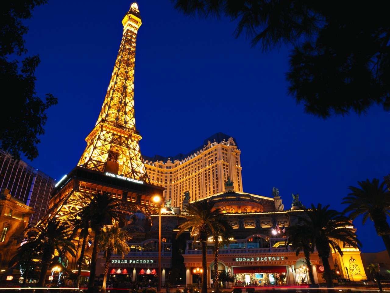 https://mdw-travel-data-us-east-1.s3.amazonaws.com/img/country/United-States/Eiffel-Tower-Experience/img_05.jpg
