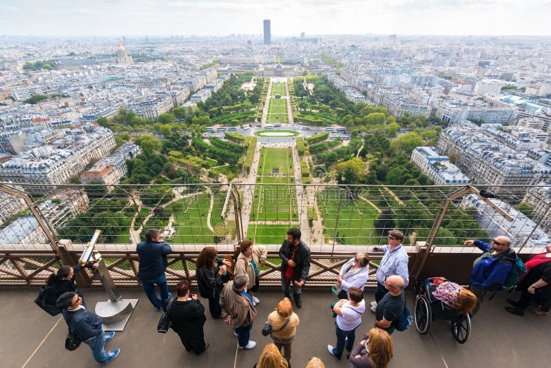 https://mdw-travel-data-us-east-1.s3.amazonaws.com/img/country/United-States/Eiffel-Tower-Viewing-Deck/img_03.jpg
