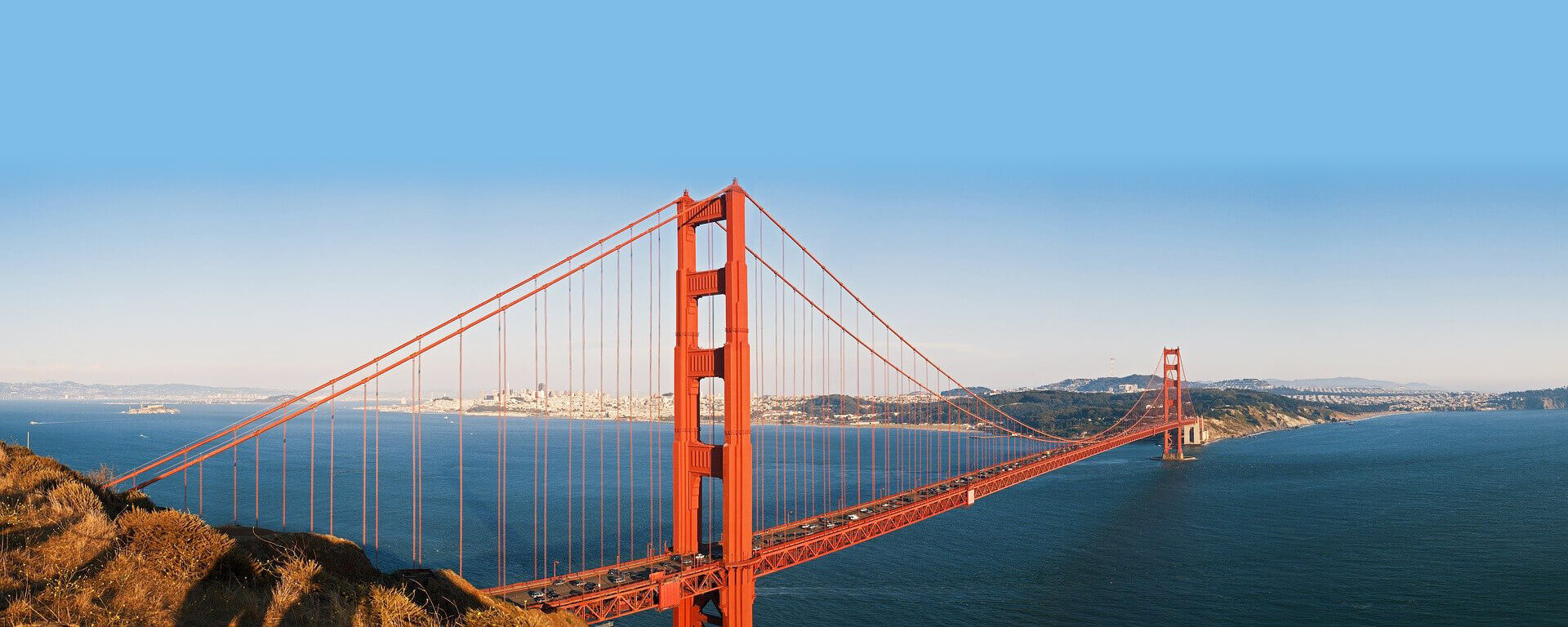 https://mdw-travel-data-us-east-1.s3.amazonaws.com/img/country/United-States/Embarcadero/img_03.jpg