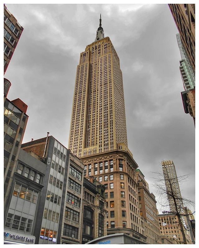 https://mdw-travel-data-us-east-1.s3.amazonaws.com/img/country/United-States/Empire-State-Building/img_01.jpg