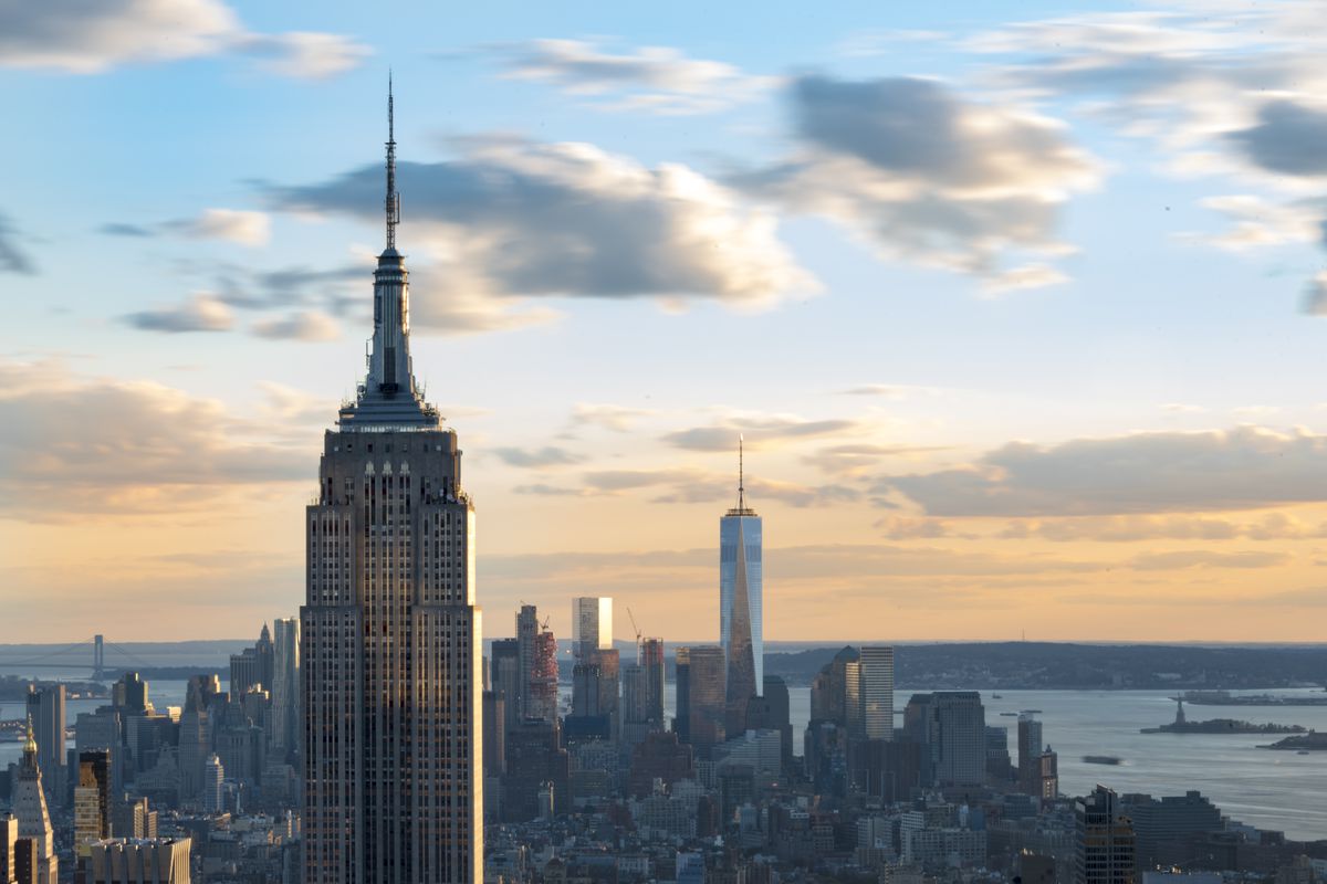 https://mdw-travel-data-us-east-1.s3.amazonaws.com/img/country/United-States/Empire-State-Building/img_05.jpg