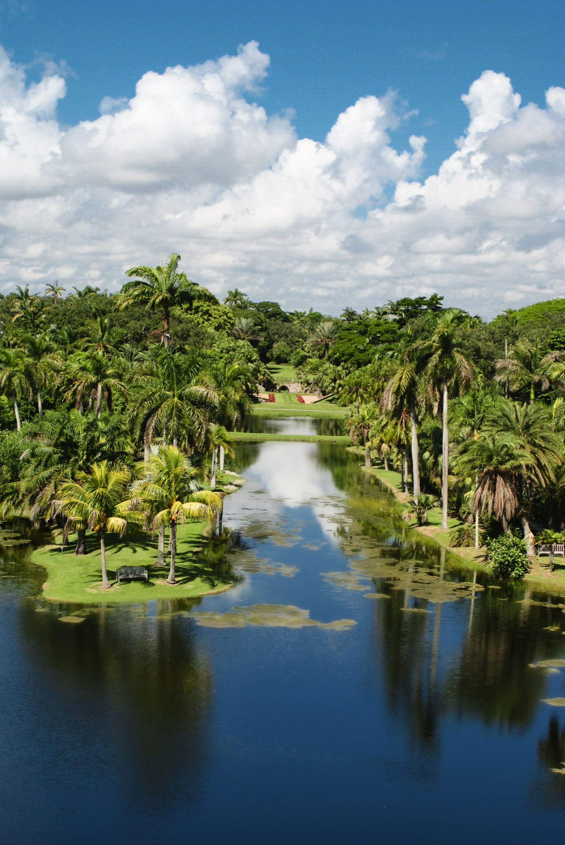 https://mdw-travel-data-us-east-1.s3.amazonaws.com/img/country/United-States/Fairchild-Tropical-Botanic-Garden/img_05.jpg