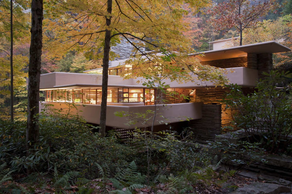 https://mdw-travel-data-us-east-1.s3.amazonaws.com/img/country/United-States/Fallingwater/img_02.jpg
