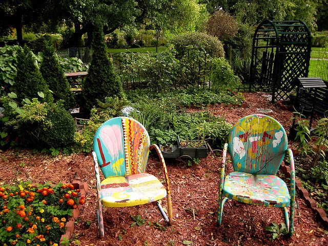 https://mdw-travel-data-us-east-1.s3.amazonaws.com/img/country/United-States/Fenway-Victory-Gardens/img_00.jpg